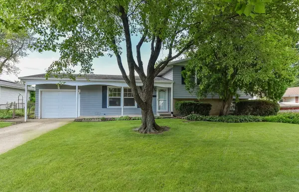 535 Illini Drive, Carol Stream, IL 60188
