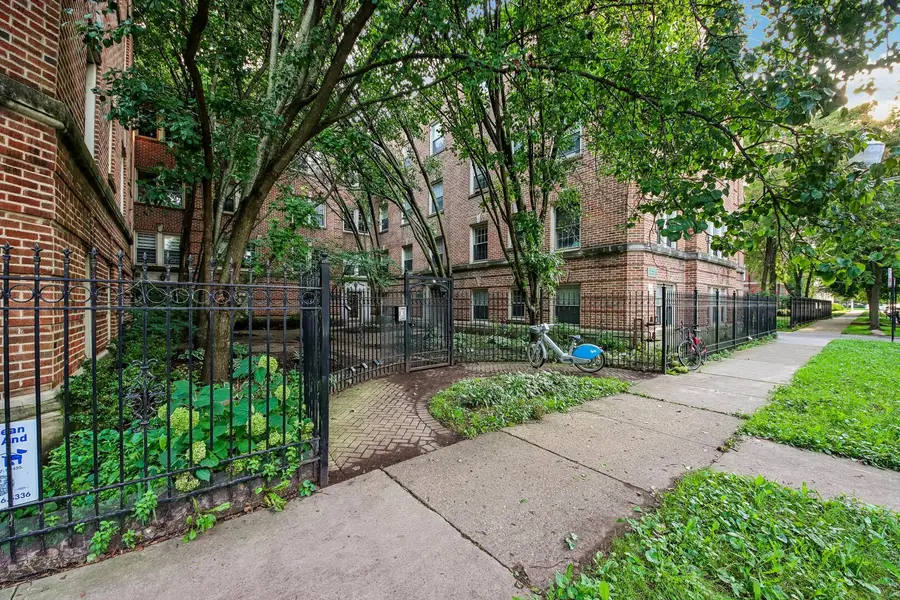 841 E 52nd Street #3, Chicago, IL 60615 - #3