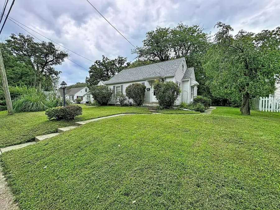 2117 23rd Avenue, Rock Island, IL 61201 - #2