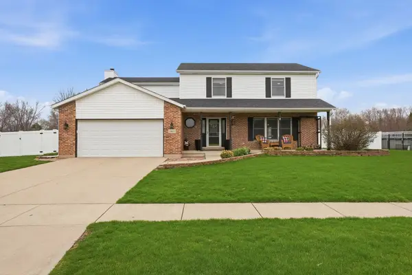 24821 S River Trail, Channahon, IL 60410