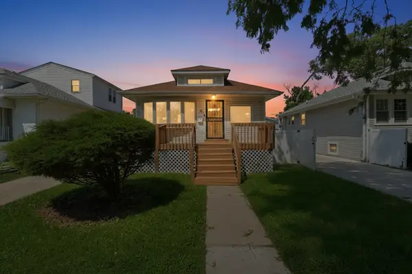 1426 S 18th Avenue, Maywood, IL 60153