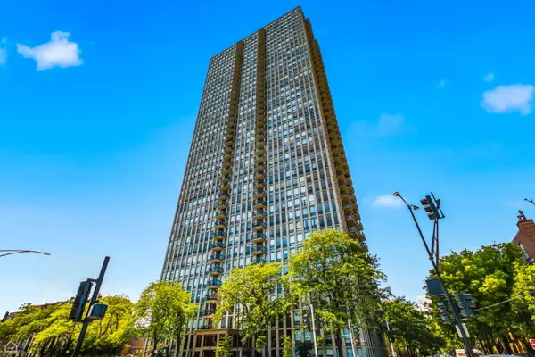 1660 N Lasalle Drive #1612, Chicago, IL 60614
