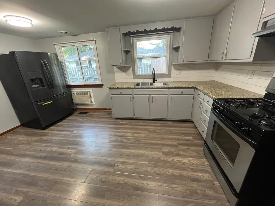 923 Hammond Avenue, Aurora, IL 60506 - #3