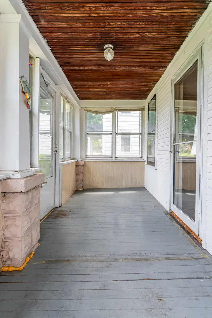 2712 Carey Avenue, Davenport, IA 52803 - #3