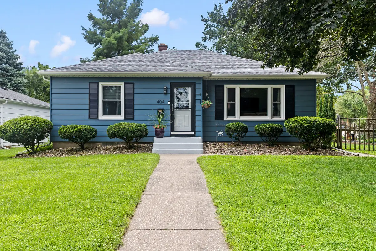 404 24th Avenue, East Moline, IL 61244 - #1