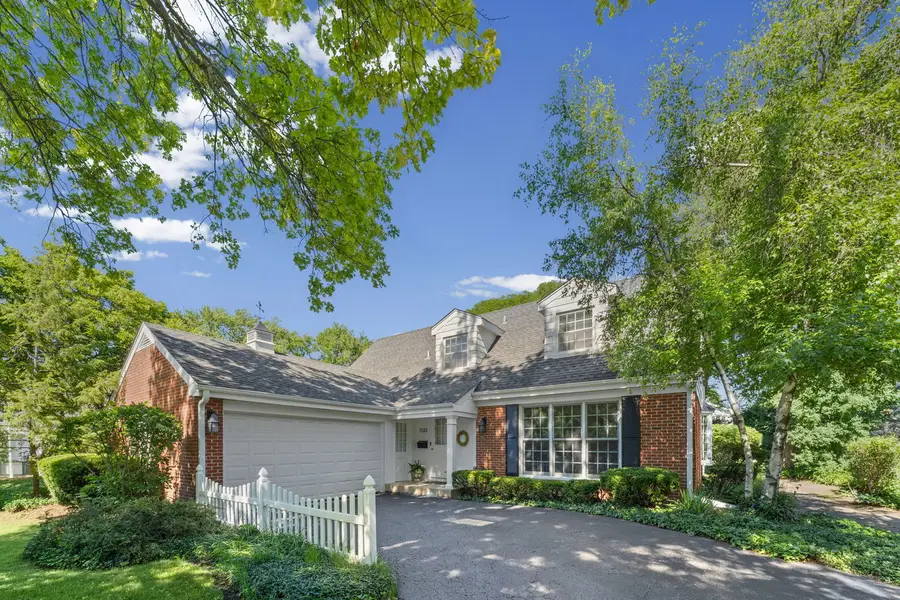 1533 N Belmont Avenue, Arlington Heights, IL 60004 - #2