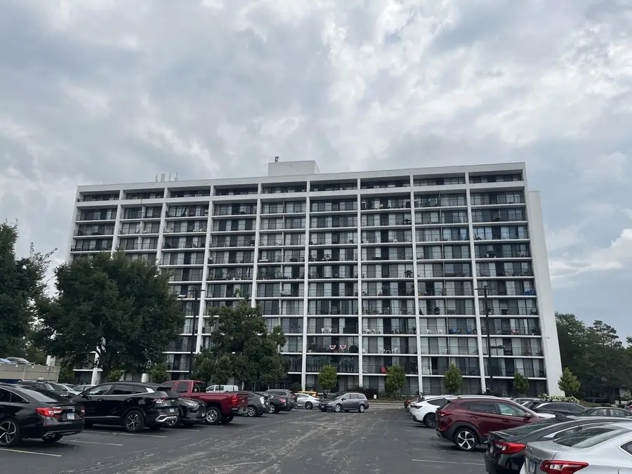 2005 S Finley Road #204, Lombard, IL 60148 - #2