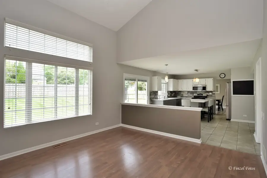 300 Briarwood Lane, Algonquin, IL 60102 - #3