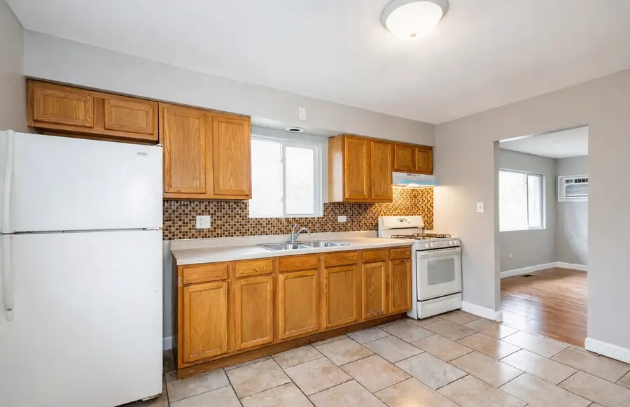 808 Mackinaw Avenue, Calumet City, IL 60409 - #3