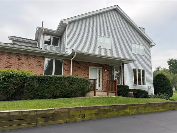 94 Charlotte Court #94, Cary, IL 60013