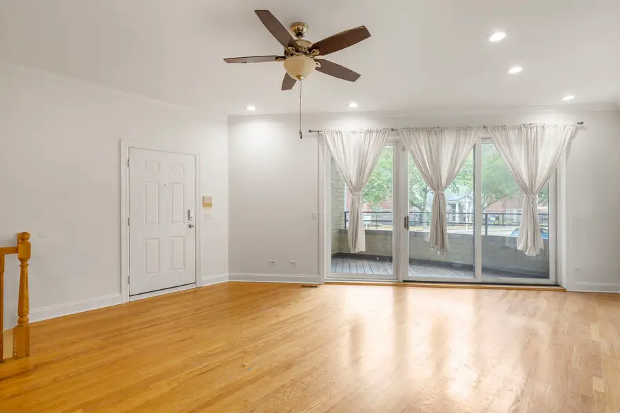 4662 N Winthrop Avenue #1S, Chicago, IL 60640 - #3