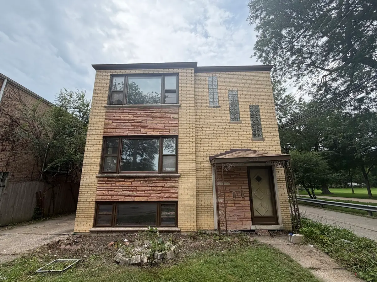 4552 N Lockwood Avenue, Chicago, IL 60630 - #1