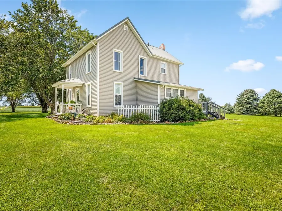 4139 S Spielman Road, Leaf River, IL 61047 - #2
