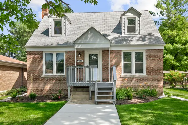 9516 Jackson Avenue, Brookfield, IL 60513