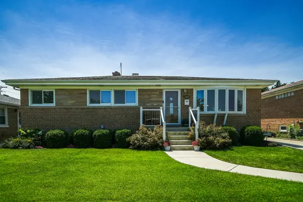 7005 W Sunnyside Avenue, Norridge, IL 60706