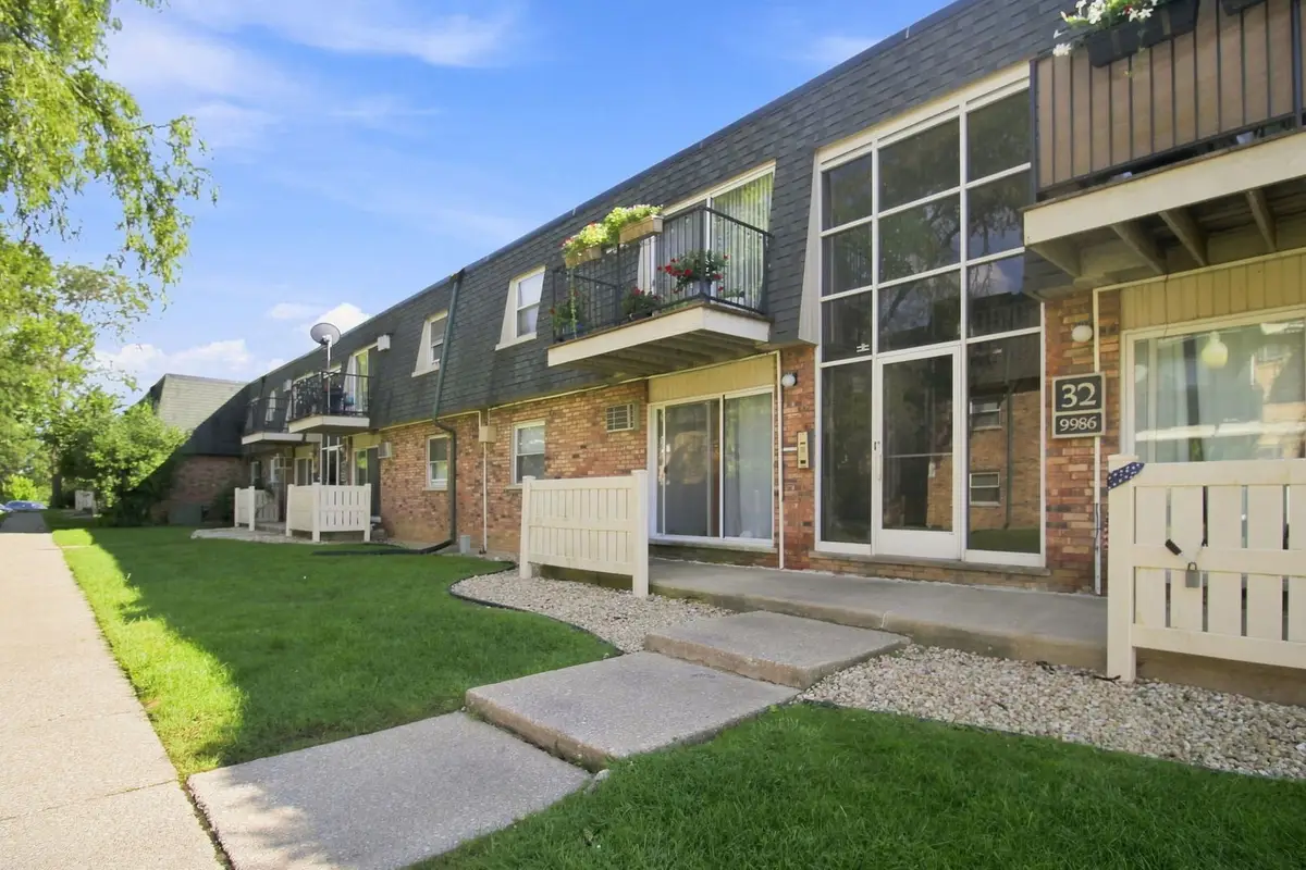 9986 S 84th Terrace #103, Palos Hills, IL 60465 - #1