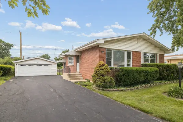 198 W Normandy Drive, Chicago Heights, IL 60411