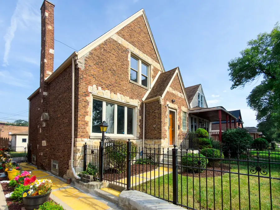 8013 S Harper Avenue, Chicago, IL 60619 - #2