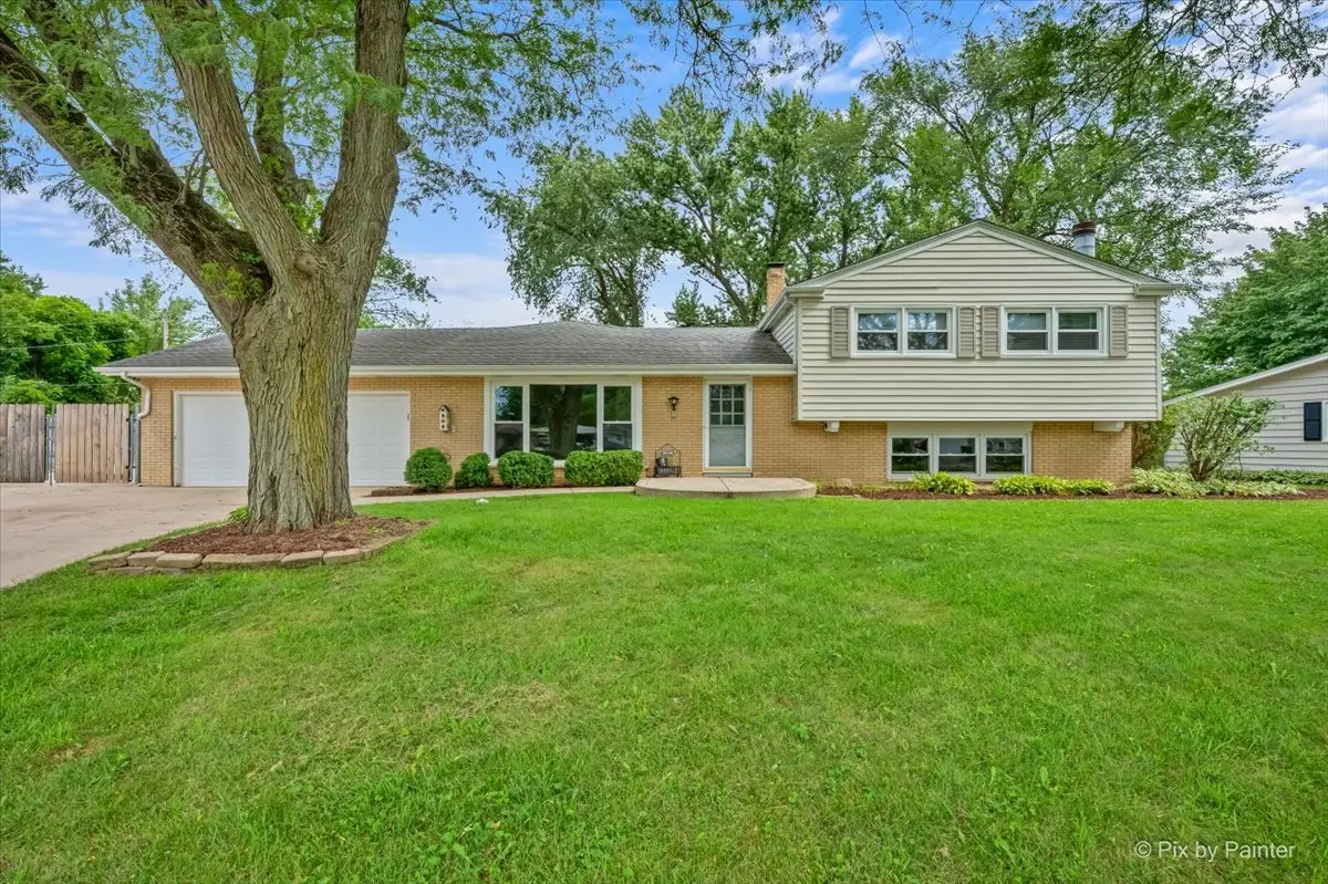 132 Scott Drive, East Dundee, IL 60118 - #1