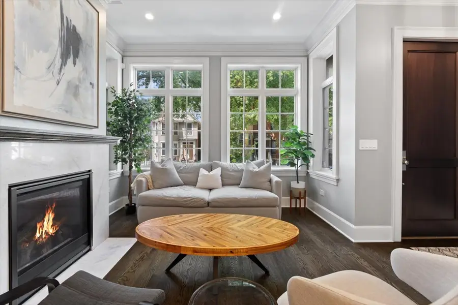 3619 N Hermitage Avenue, Chicago, IL 60613 - #3