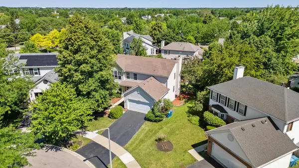 2462 Green Valley Court, Aurora, IL 60503