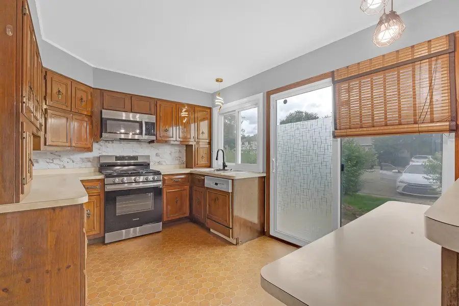 414 Gainsborough Court, Bolingbrook, IL 60440 - #2