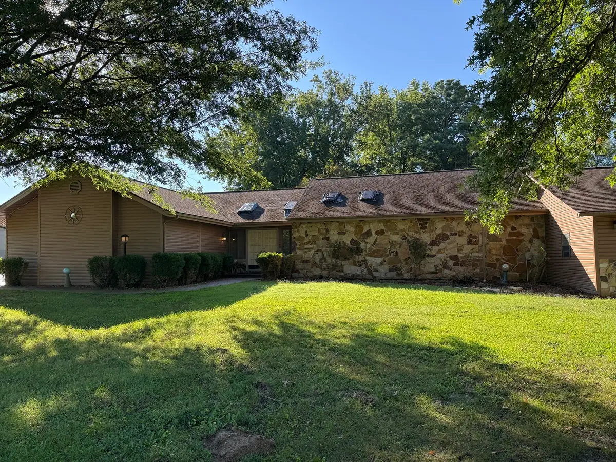 1109 Mockingbird Lane, Carterville, IL 62918 - #1