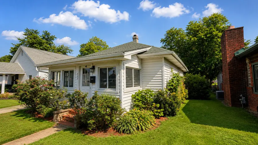 209 W 19th Street, Metropolis, IL 62960 - #2