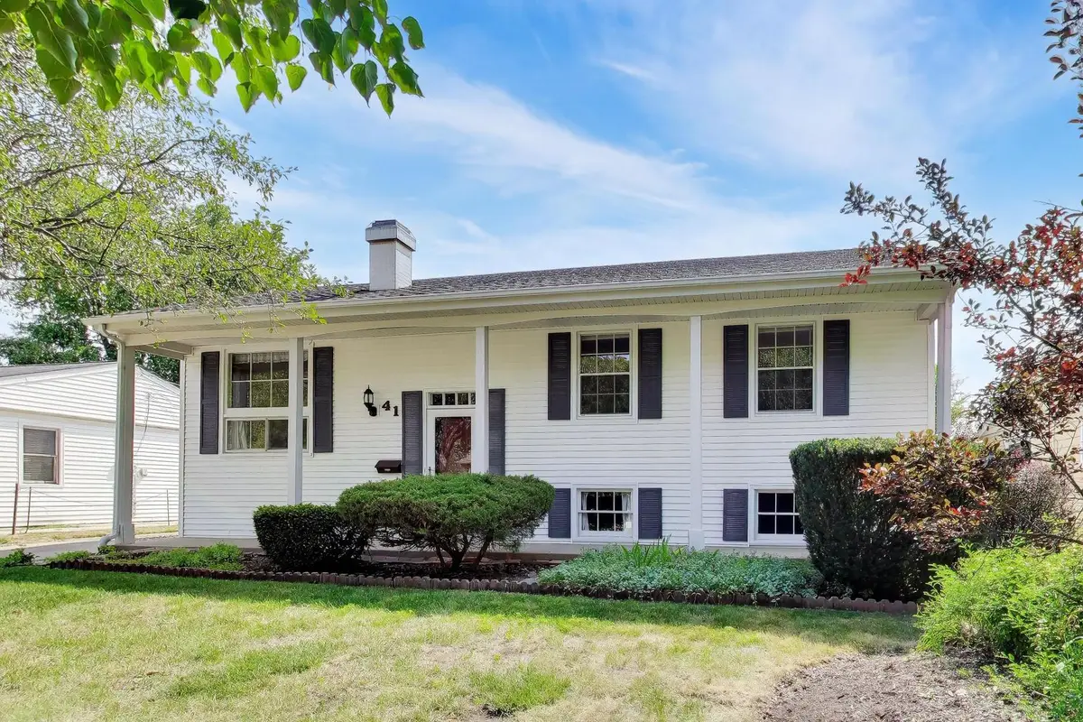 41 Redwood Trail, Wheeling, IL 60090 - #1