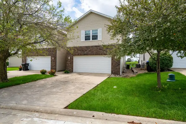 4 Everett Court, Bloomington, IL 61705