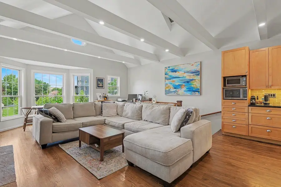 1619 W Hollywood Avenue #3, Chicago, IL 60660 - #2