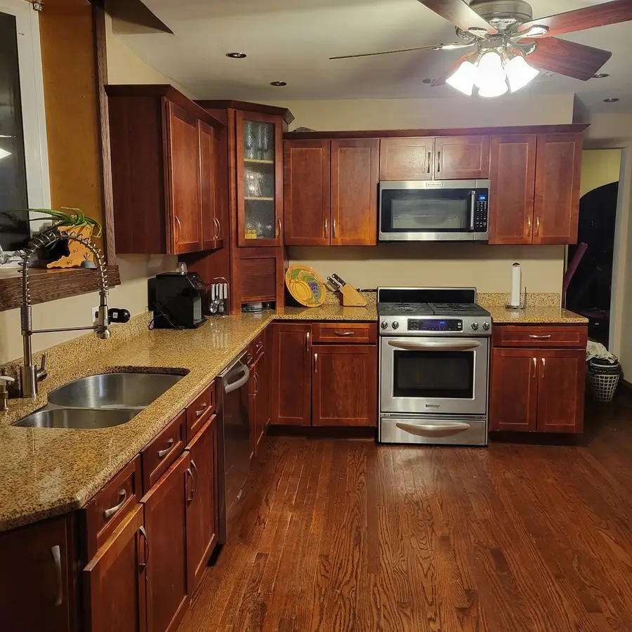 7230 S Luella Avenue, Chicago, IL 60649 - #3