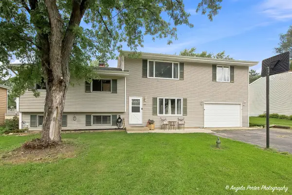 1106 Quincy Avenue, Johnsburg, IL 60051