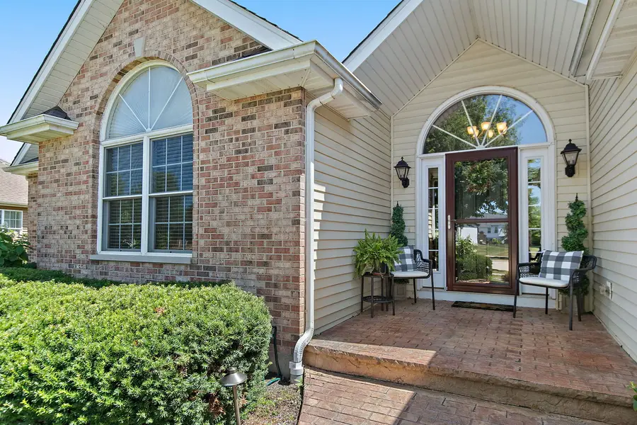1426 Beach Lane, Sycamore, IL 60178 - #3