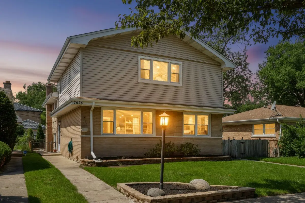 7624 Kilbourn Avenue, Skokie, IL 60076 - #1