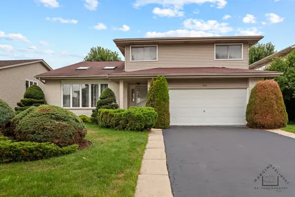 2141 W Cimarron Way, Addison, IL 60101