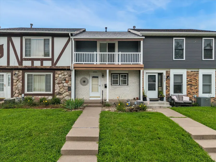 4620 Warren Street, Davenport, IA 52806 - #3