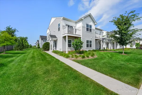 466 Comstock Road, South Elgin, IL 60177