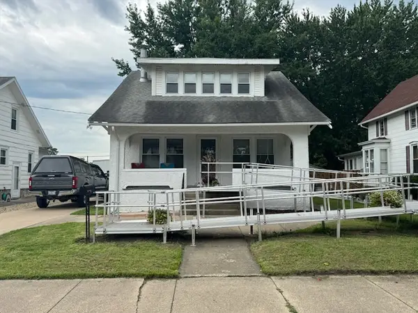 609 12th Avenue, Sterling, IL 61081