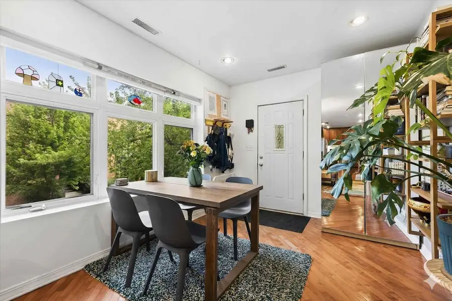 2152 N Campbell Avenue #R2, Chicago, IL 60647 - #3