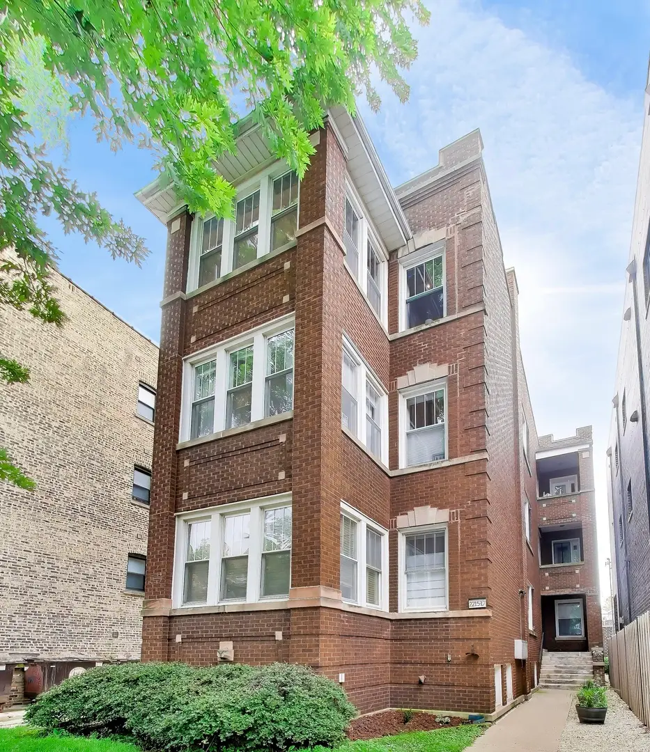 2215 W Foster Avenue #3, Chicago, IL 60625 - #1