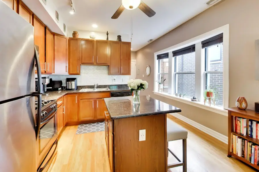 2215 W Foster Avenue #3, Chicago, IL 60625 - #3