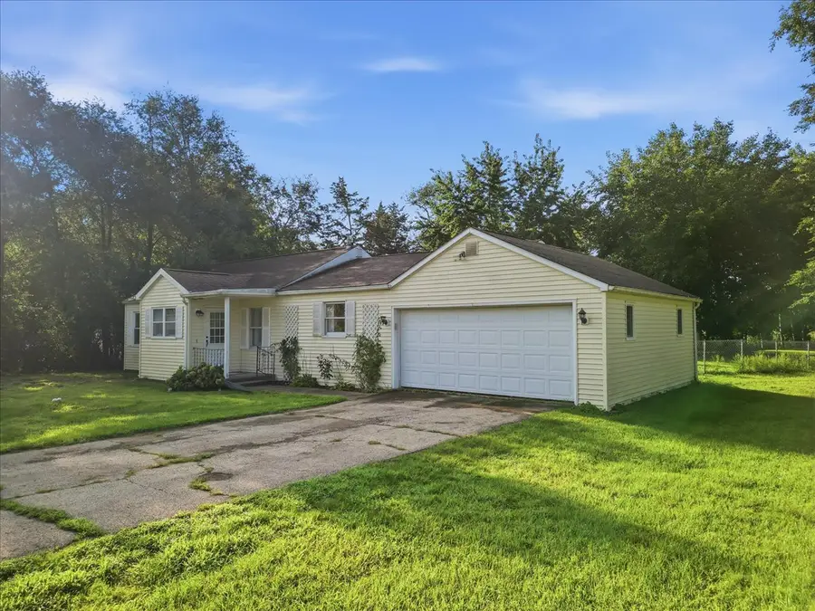 10464 Two Mile Road, Thomson, IL 61285 - #2