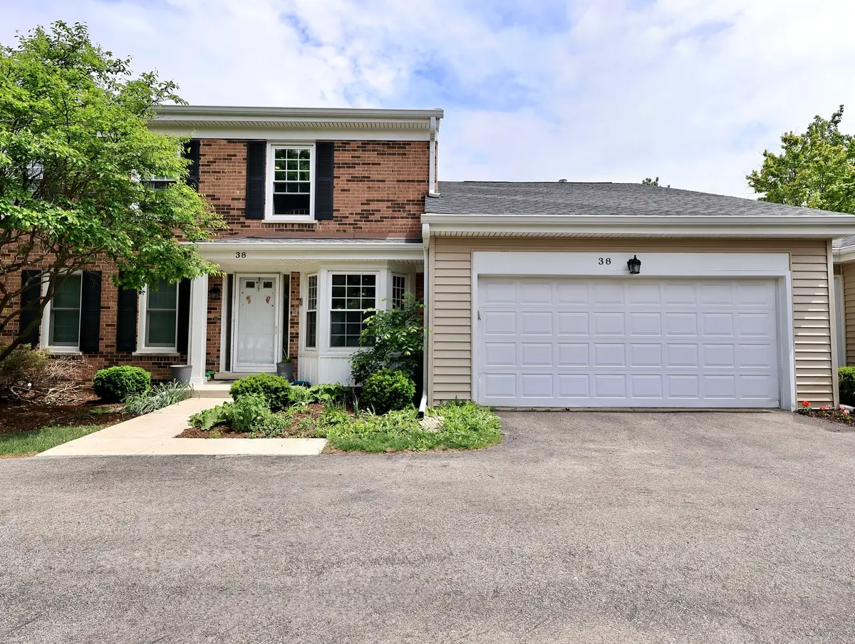 38 The Court Of Greenway, Northbrook, IL 60062 - #1