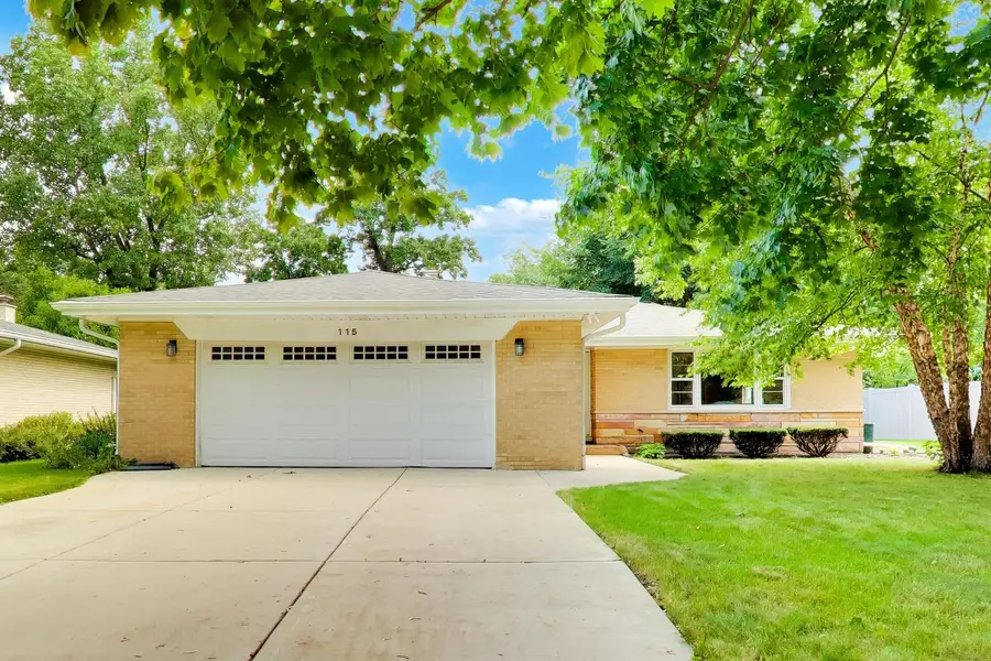 115 S Cedar Avenue, Wood Dale, IL 60191 - #2