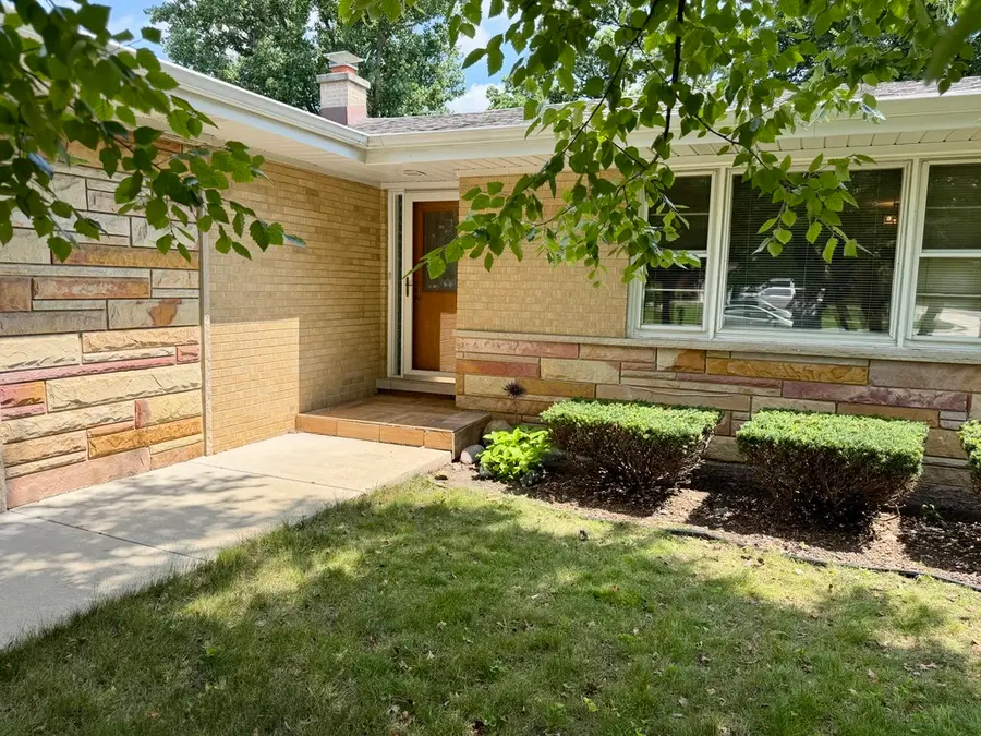 115 S Cedar Avenue, Wood Dale, IL 60191 - #3