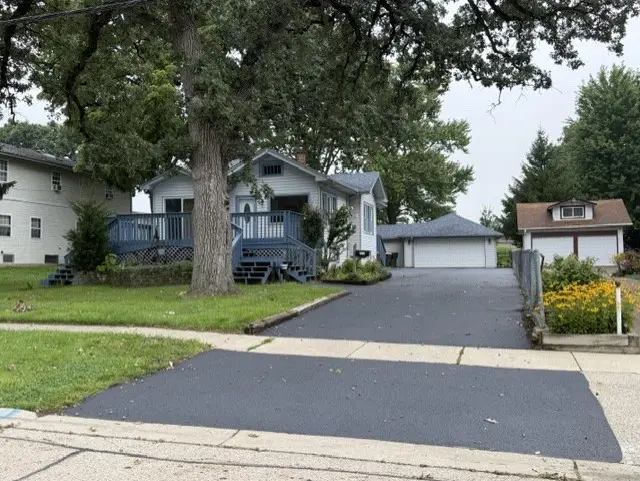 414 W Park Avenue, Round Lake, IL 60073 - #1