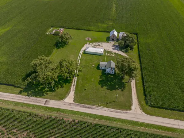 758 N 1st Road, Dana, IL 61321