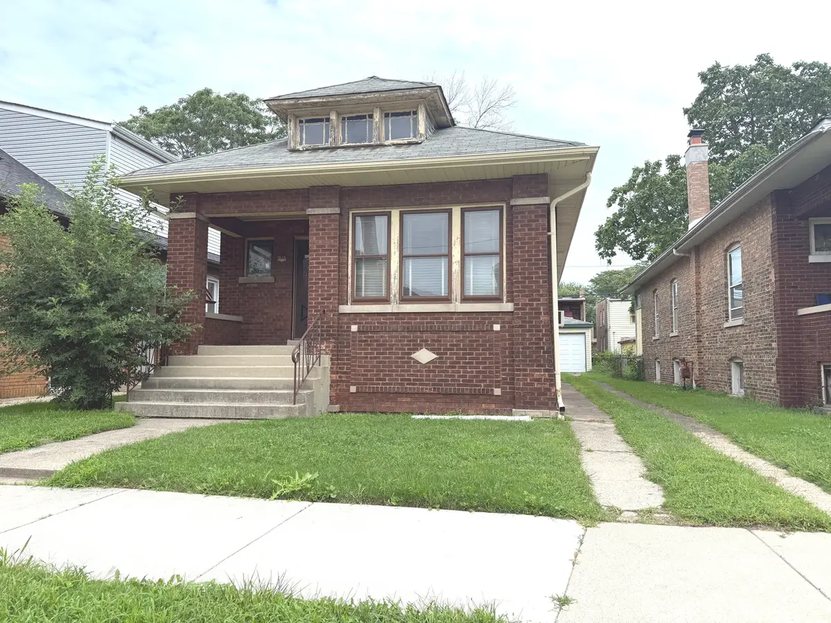 8115 S Dante Avenue, Chicago, IL 60619 - #1