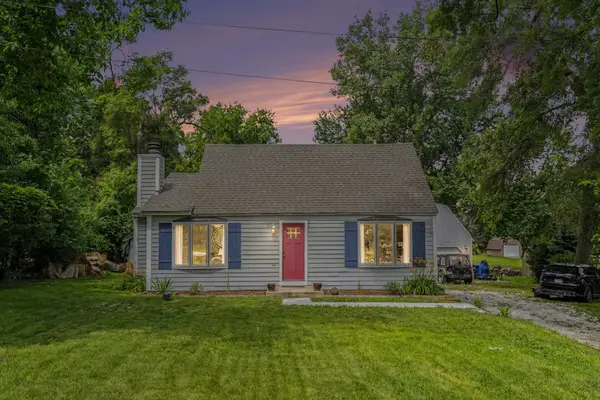 5S254 Radcliff Road, Naperville, IL 60563